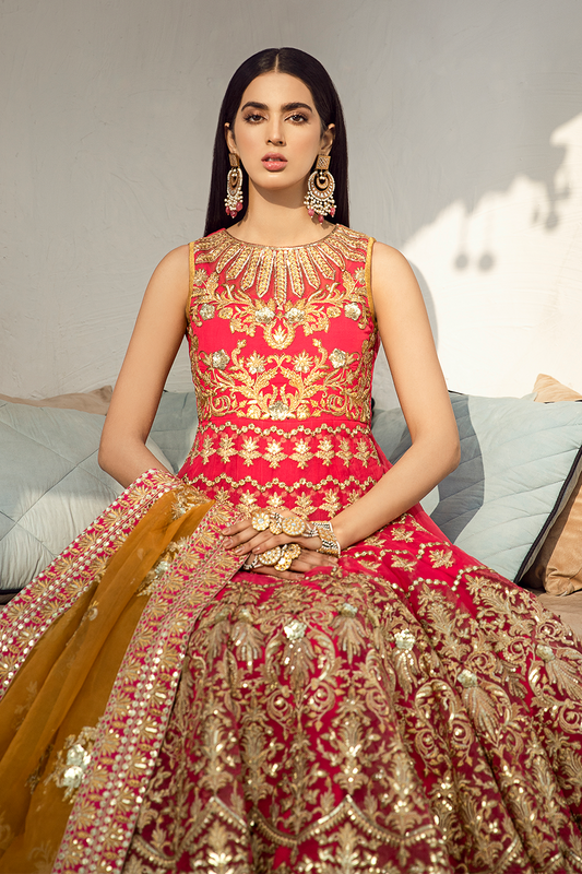 Glowing Memories ( SG-02 ) - Maryum N Maria  | A female model wearing a stunning and beautiful Bridal Dress and posing for the Photoshoot of Maryum N Maria Bridal Dresses Collection