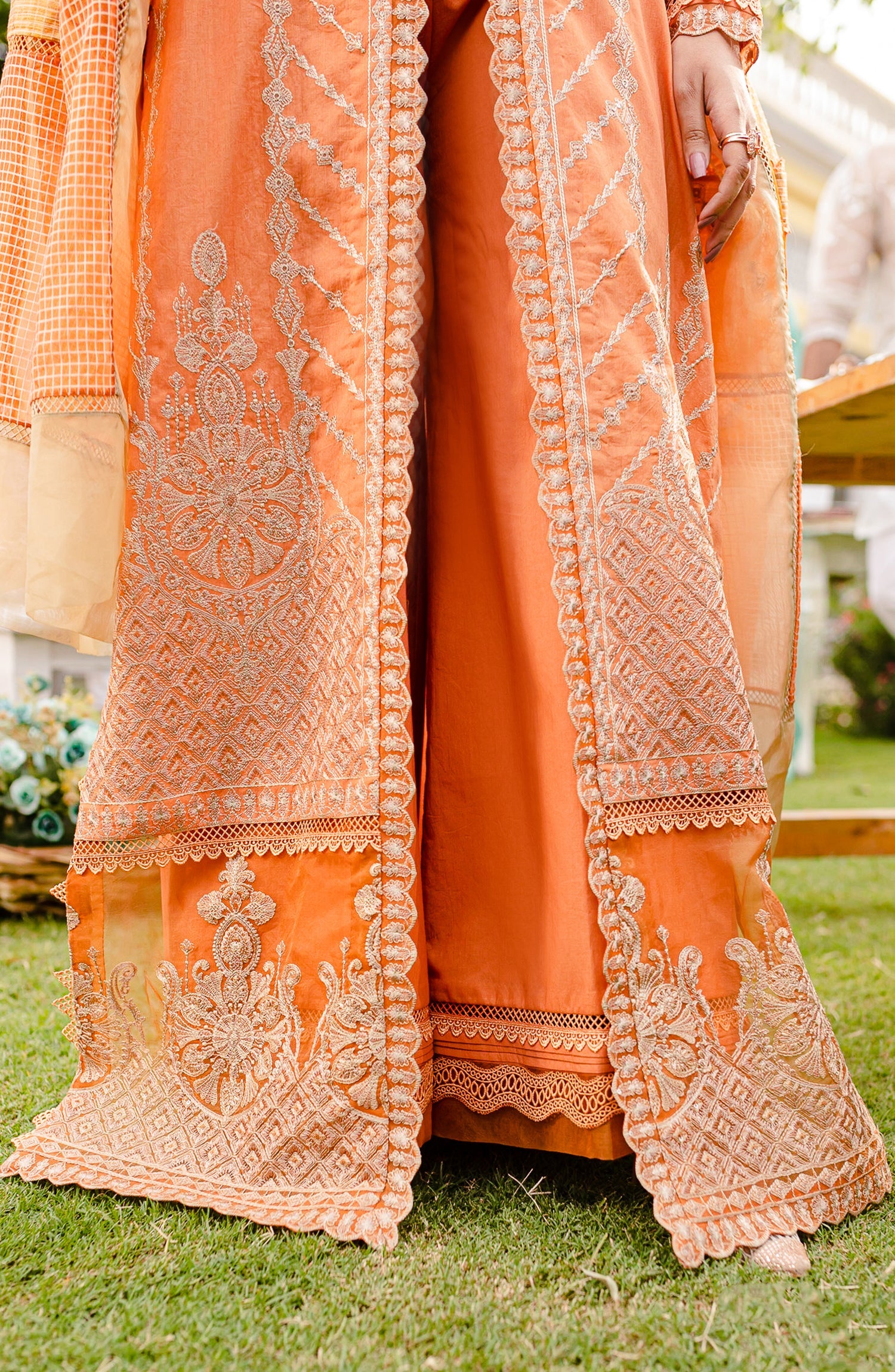 Luxury Lawn - Lady Bug (MLFG-016) Maryum N Maria