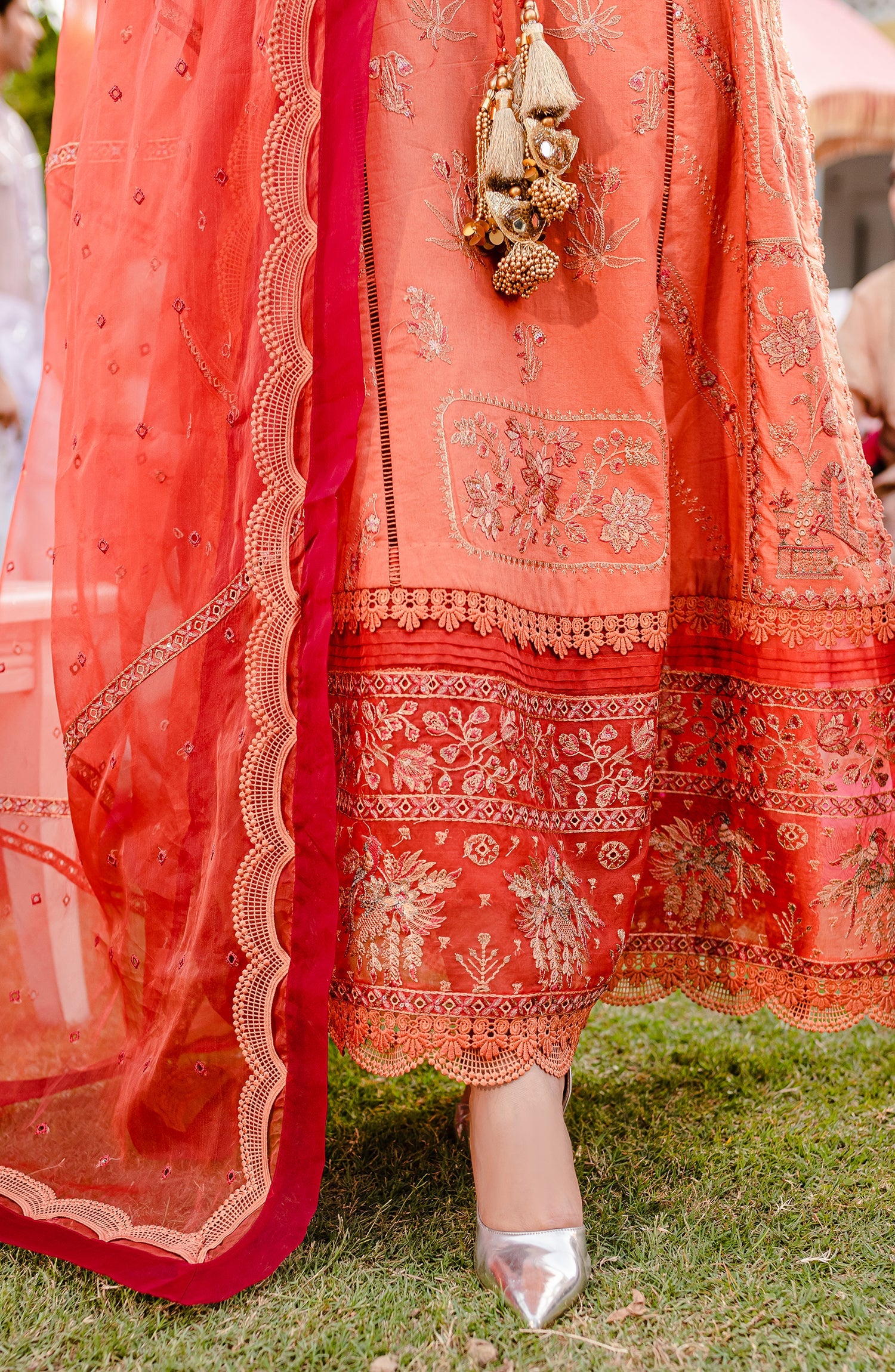 Luxury Lawn - Ruby Woo (MLFD-143) Maryum N Maria