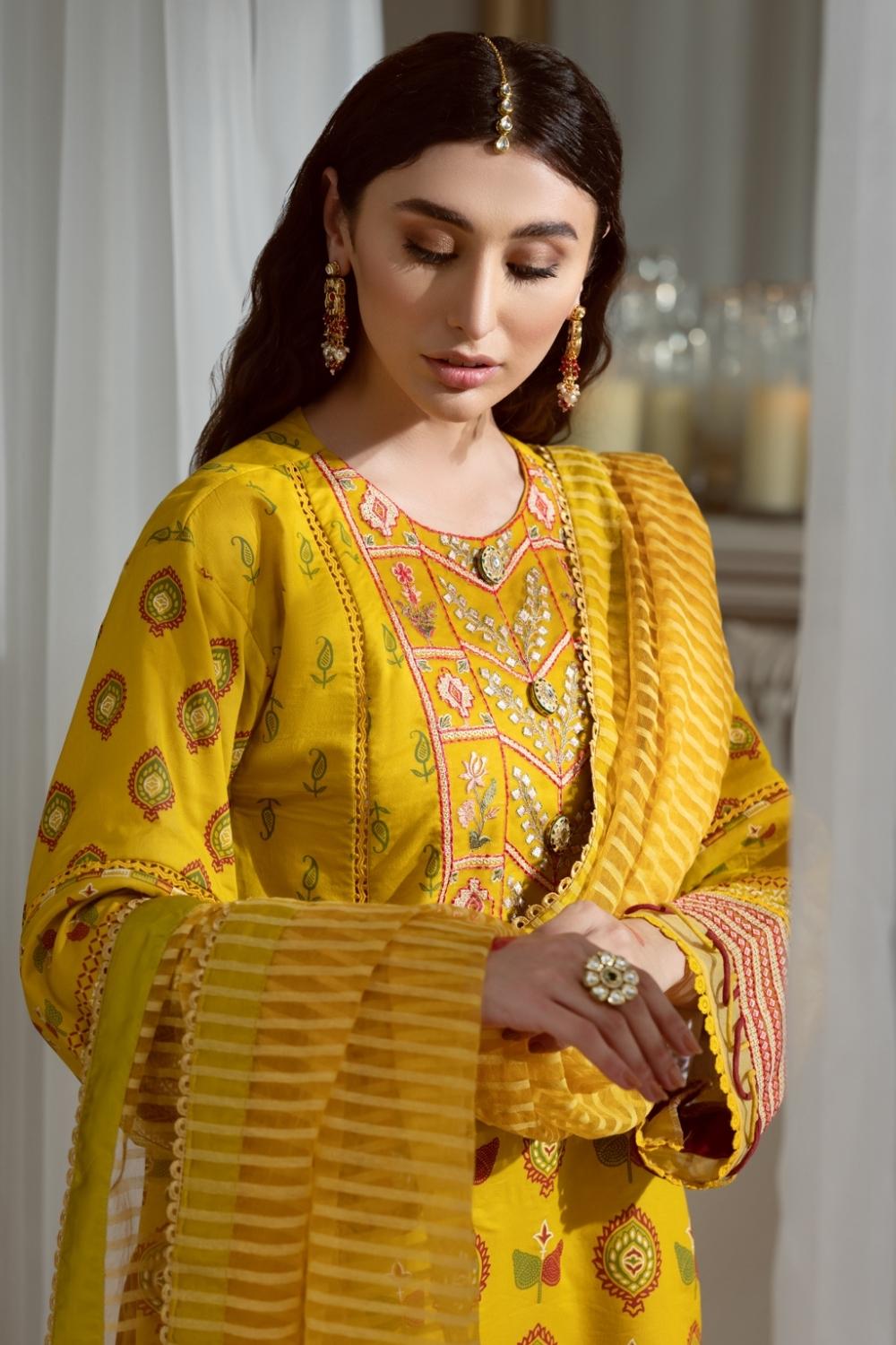 3PC Unstitched Embroidered + Printed Suit