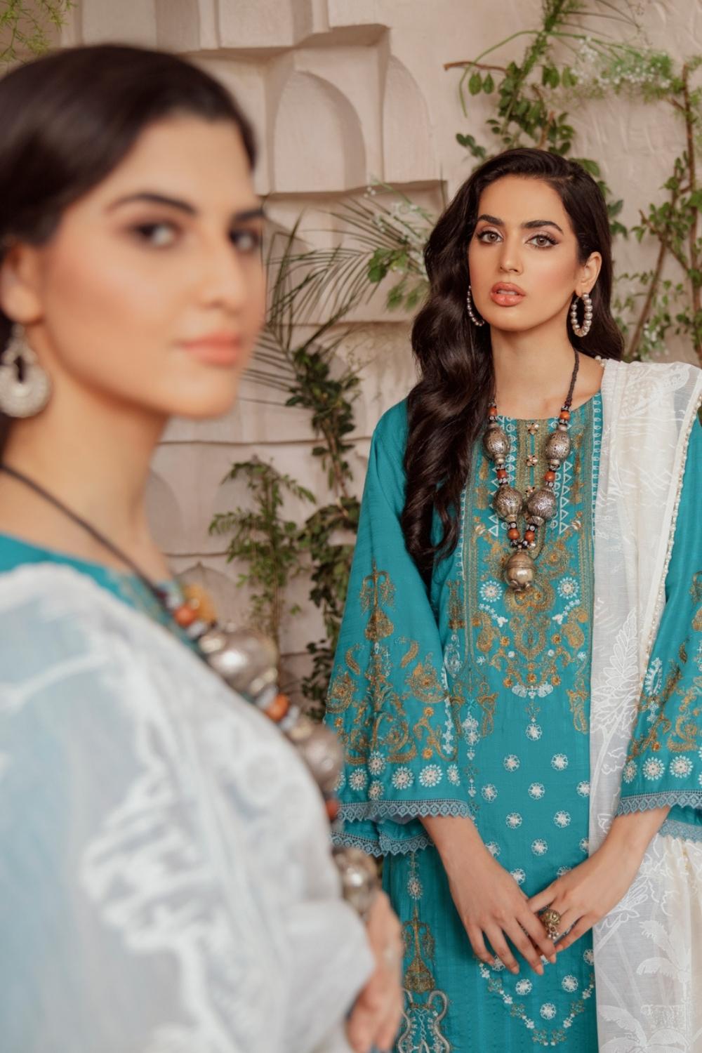 3 PC Unstitched Premium | Katpana Embroidered Shirt | Printed Dupatta