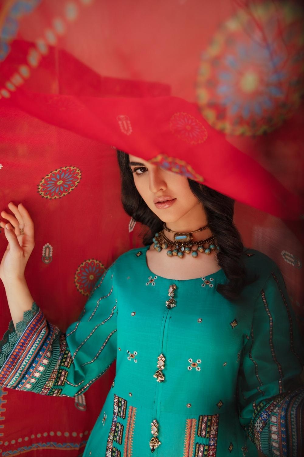 3 PC Unstitched Premium | Slub Embroidered Shirt |Chiffon Dupatta