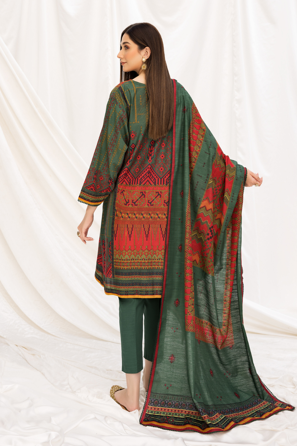 2 PC Unstitched | Khaddar Printed Shirt +  Dupatta
