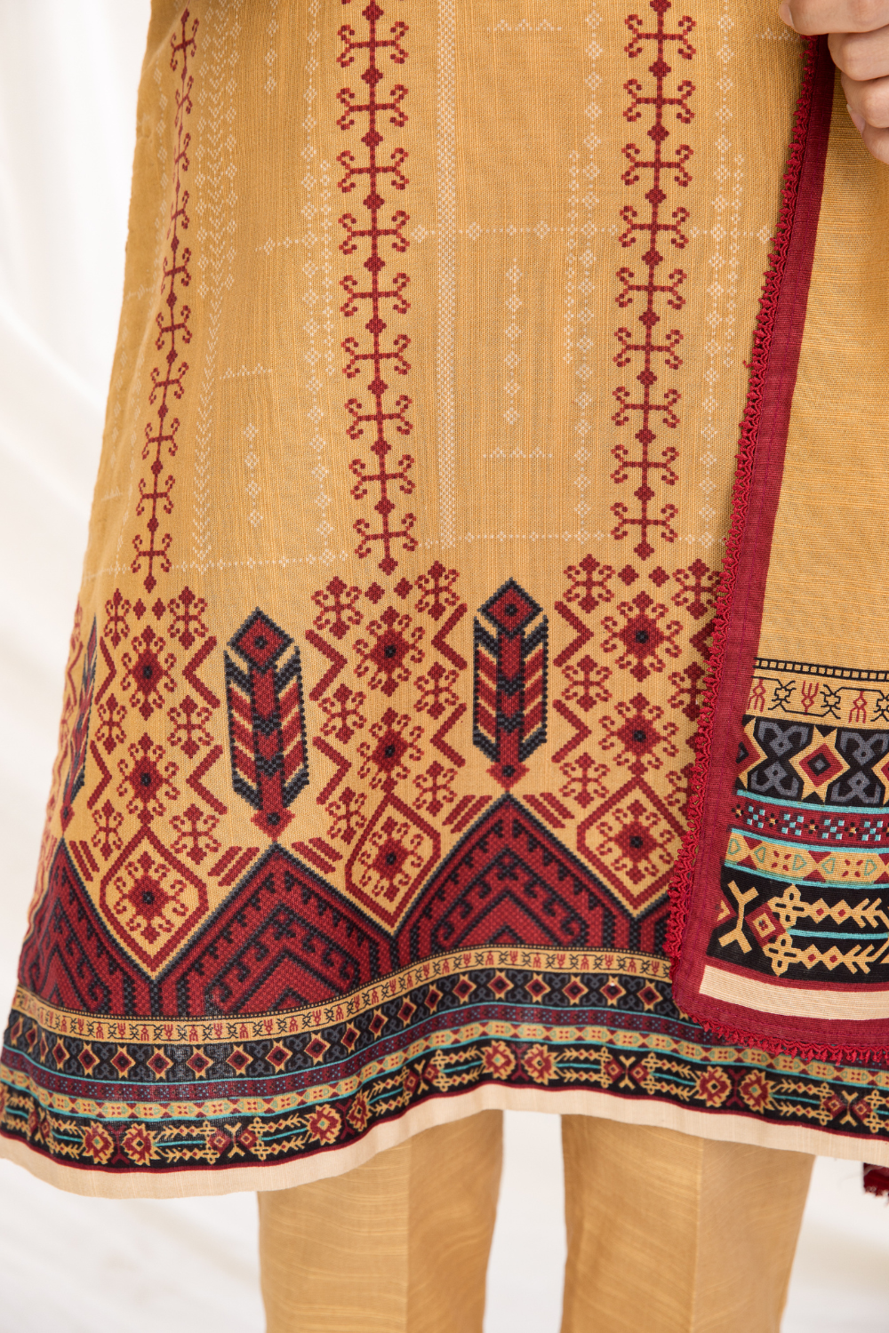 2 PC Unstitched | Khaddar Printed Shirt +  Dupatta