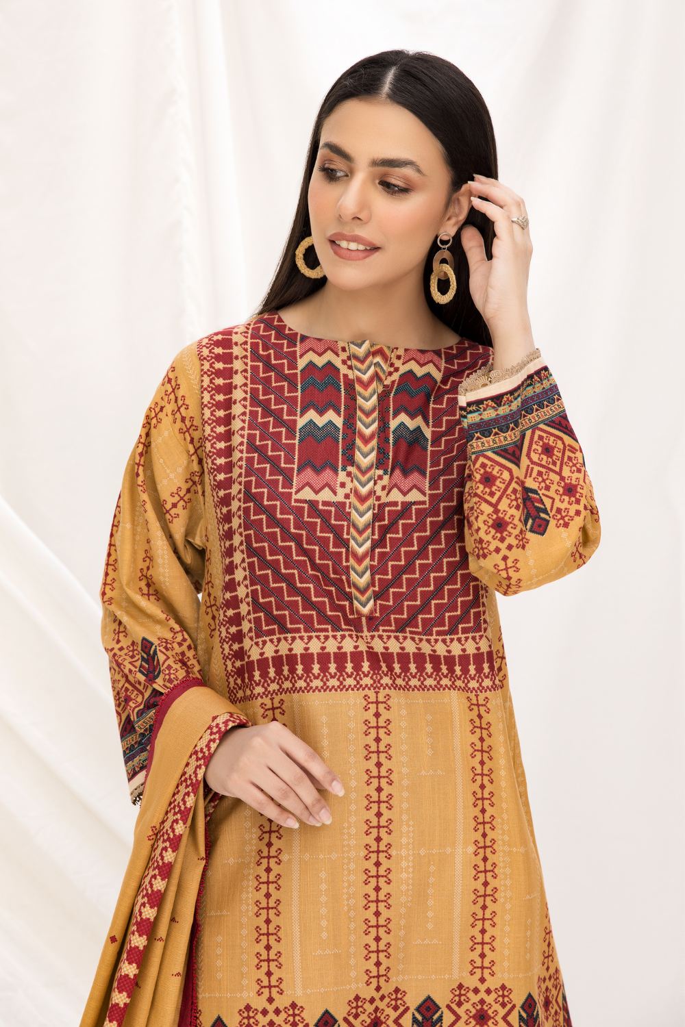 2 PC Unstitched | Khaddar Printed Shirt +  Dupatta