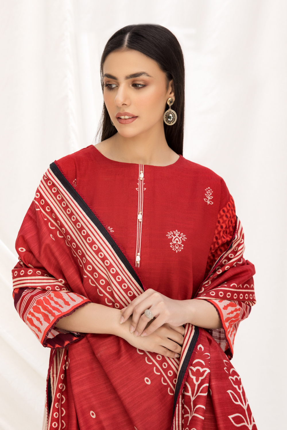 2 PC Unstitched | Khaddar Printed Shirt +  Dupatta