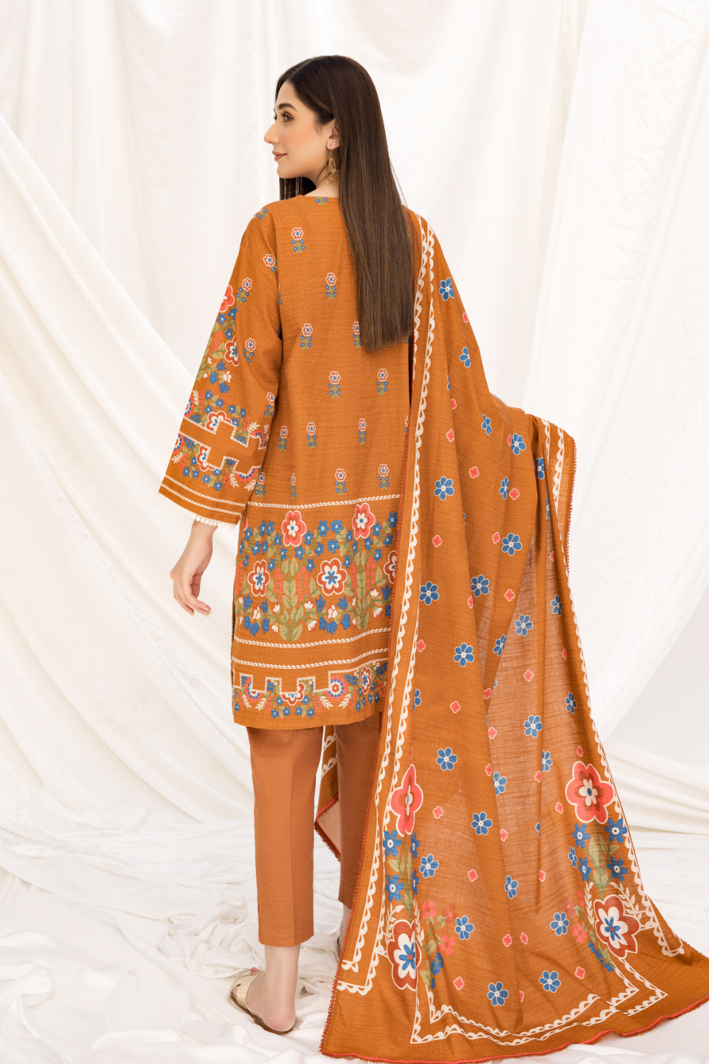 2 PC Unstitched | Khaddar Printed Shirt +  Dupatta