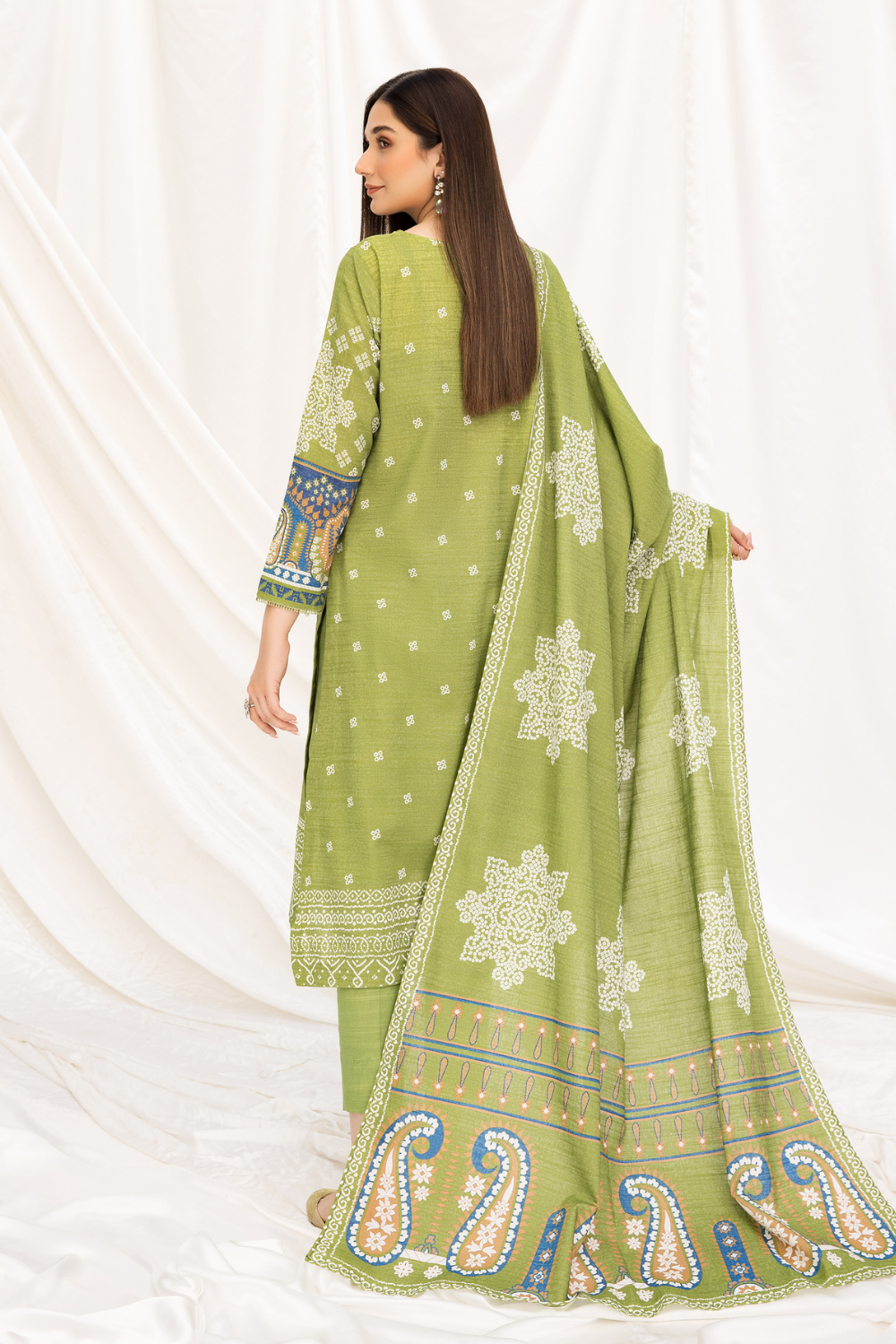 2 PC Unstitched | Khaddar Printed Shirt +  Dupatta