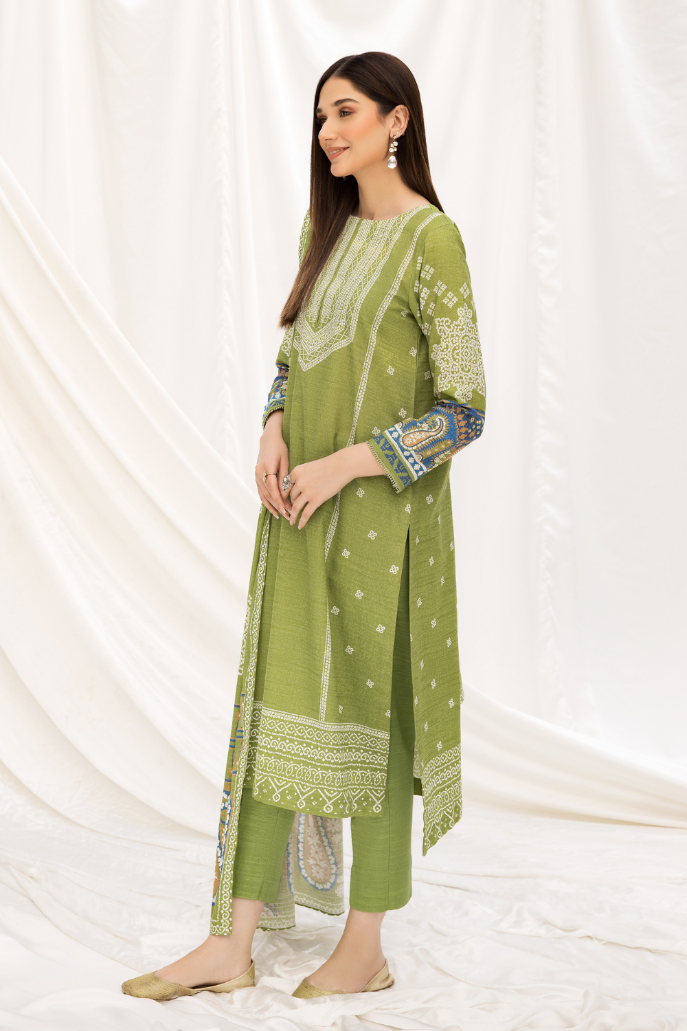 2 PC Unstitched | Khaddar Printed Shirt +  Dupatta