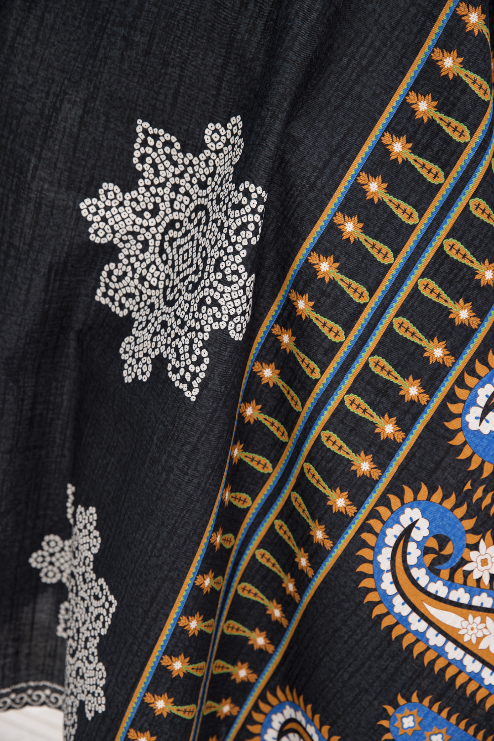 2 PC Unstitched | Khaddar Printed Shirt +  Dupatta