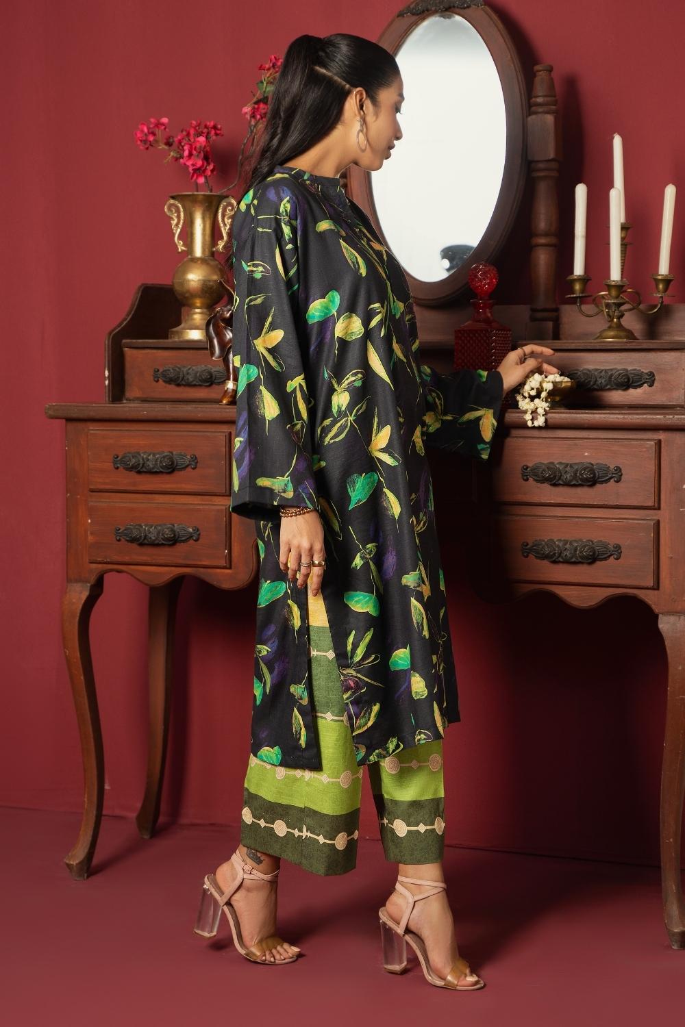 2PC Unstitched |Printed Khaddar Shirt + Trouser