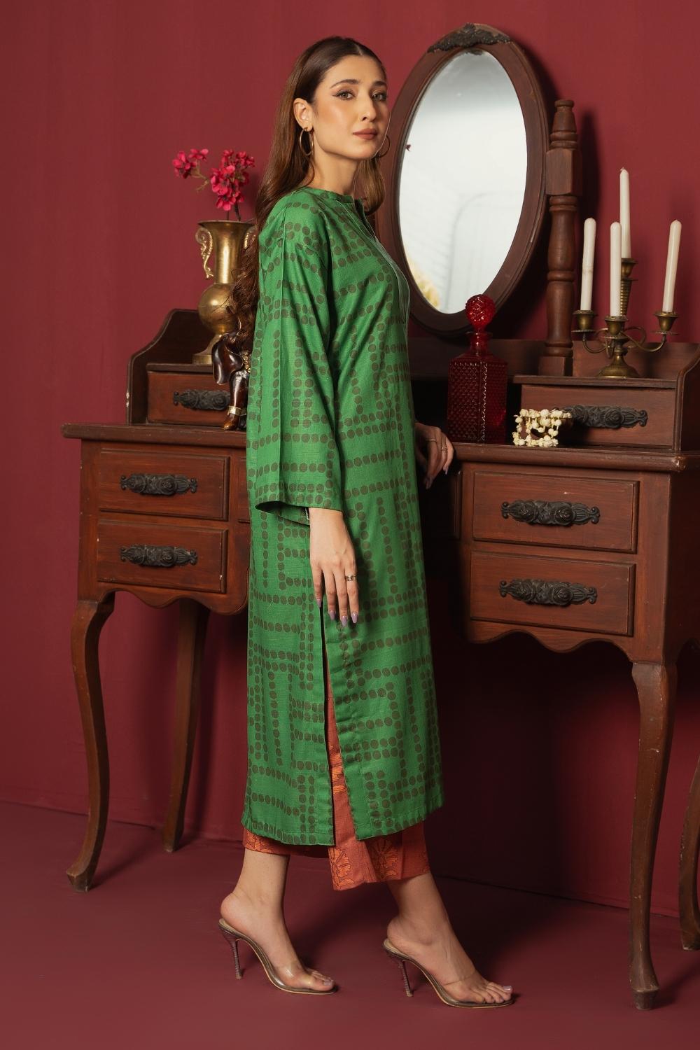 2PC Unstitched |Printed Khaddar Shirt + Trouser