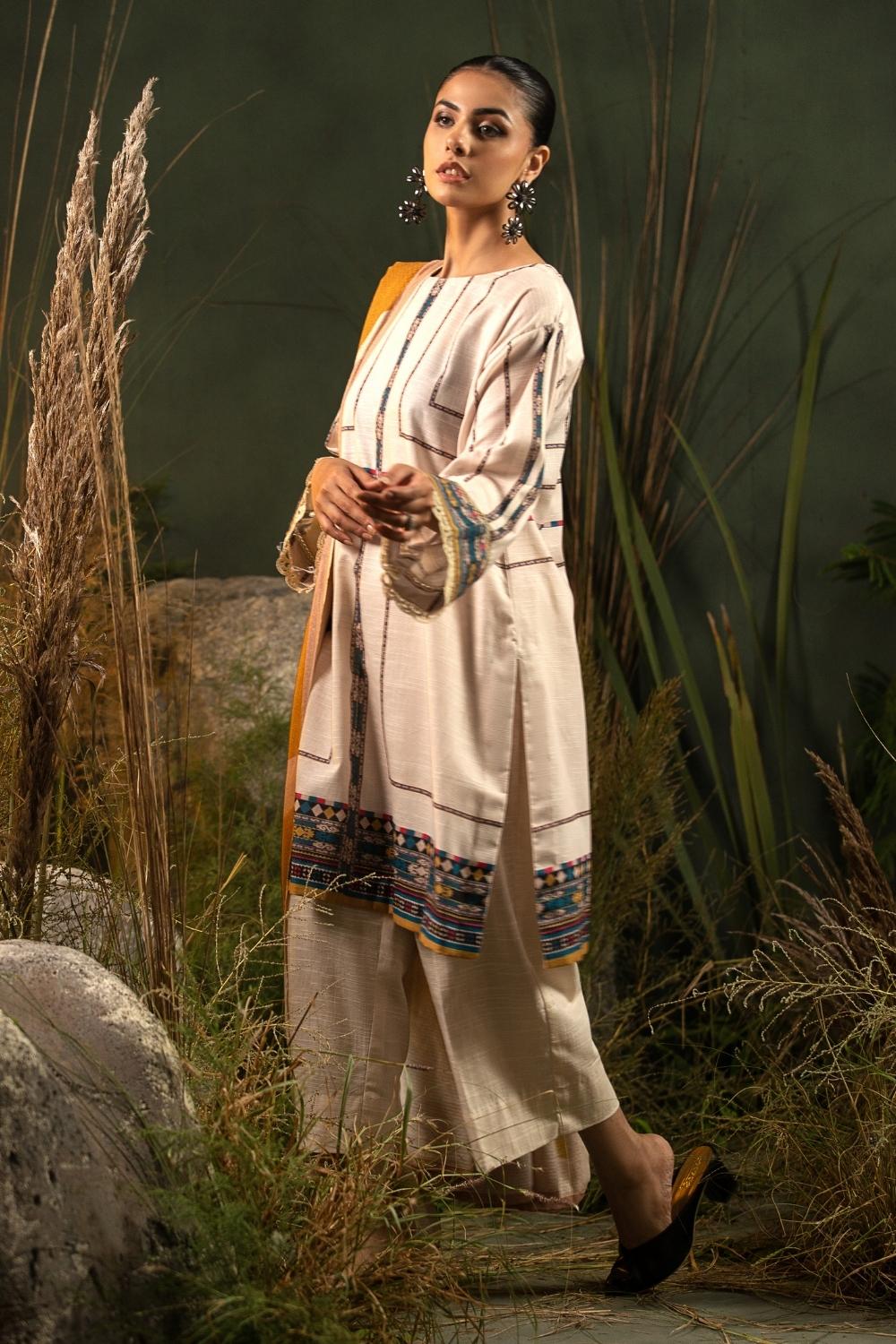 3PC Unstitched |Printed Khaddar Shirt+ Viscose Shawl + Trouser