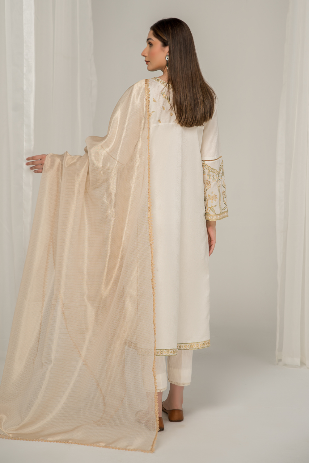 3 PC Unstitched Jacquard Embroidered Suit