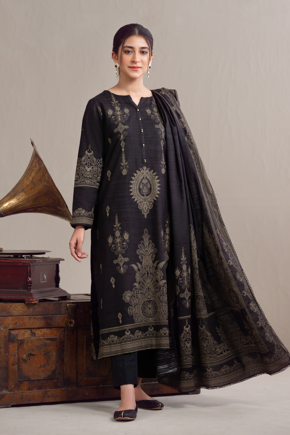 3 PC Unstitched | Khaddar Suit