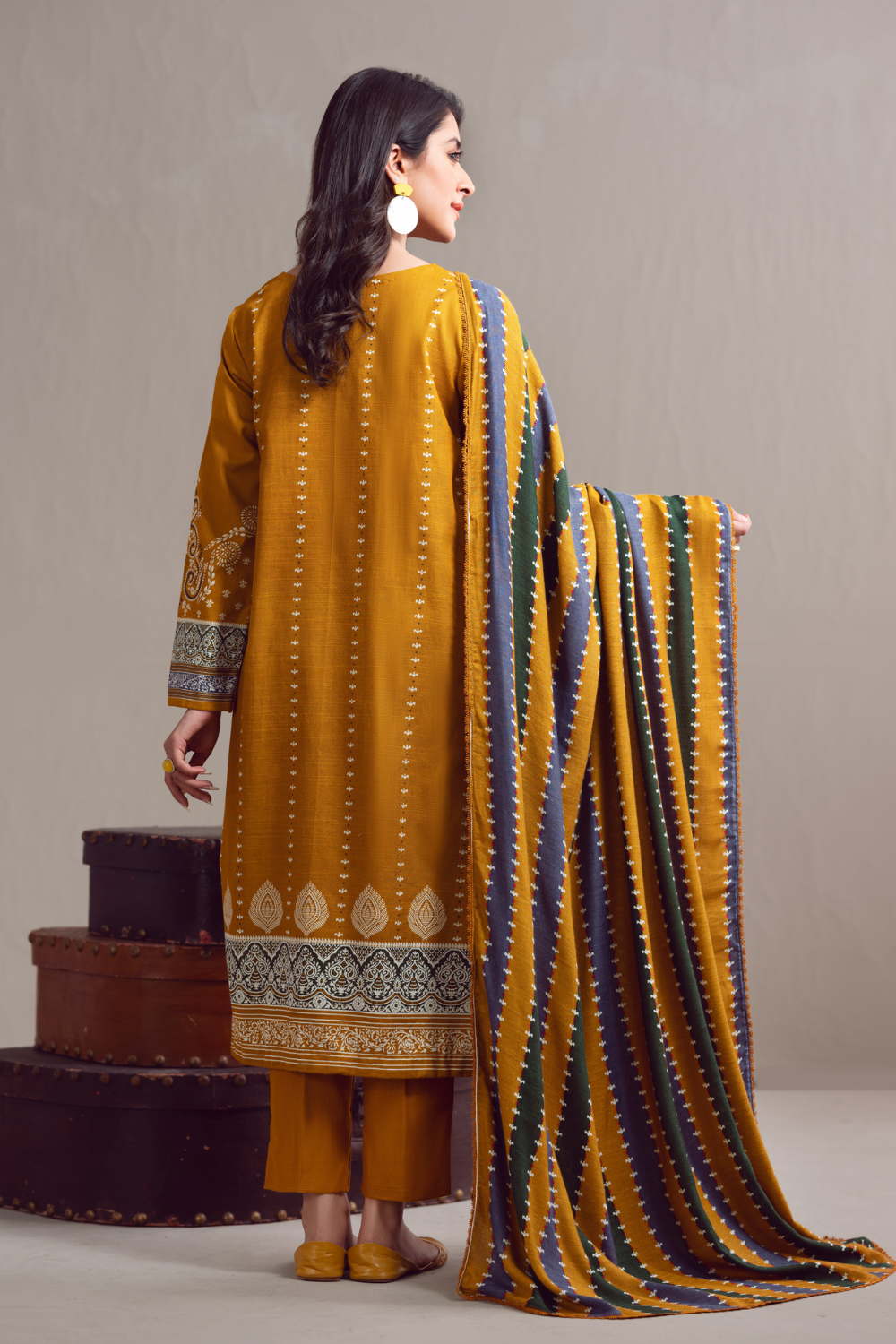 3 PC Unstitched | Khaddar Suit + Cotton Viscose Dupatta