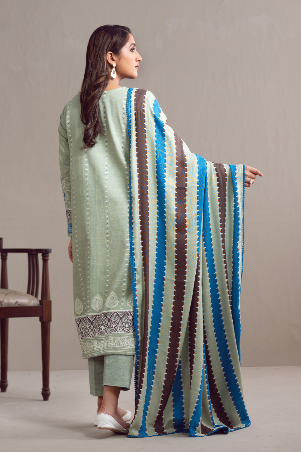3 PC Unstitched | Khaddar Suit + Cotton Viscose Dupatta