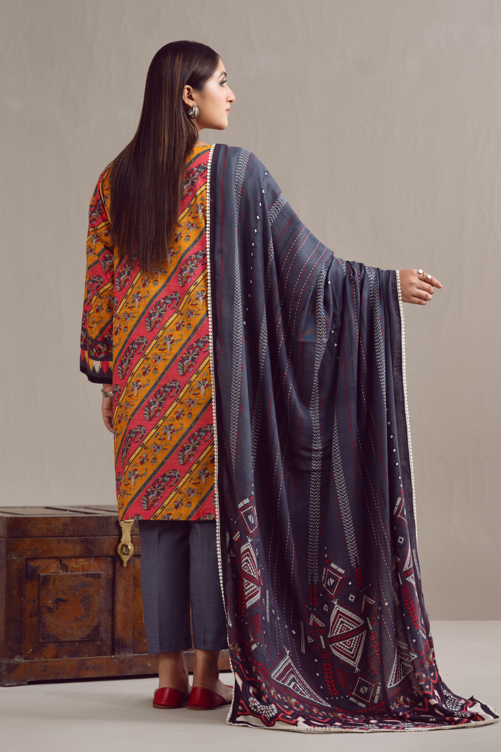 3 PC Unstitched | Khaddar Suit + Cotton Viscose Dupatta