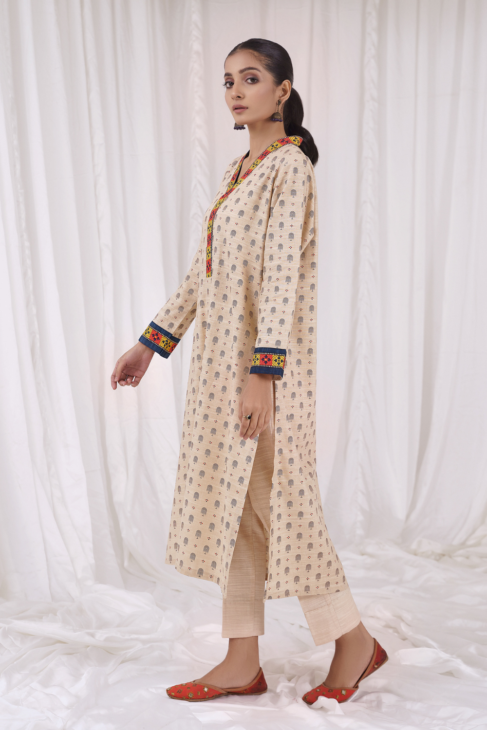 1 PC Unstitched | Printed Khaddar Shirt