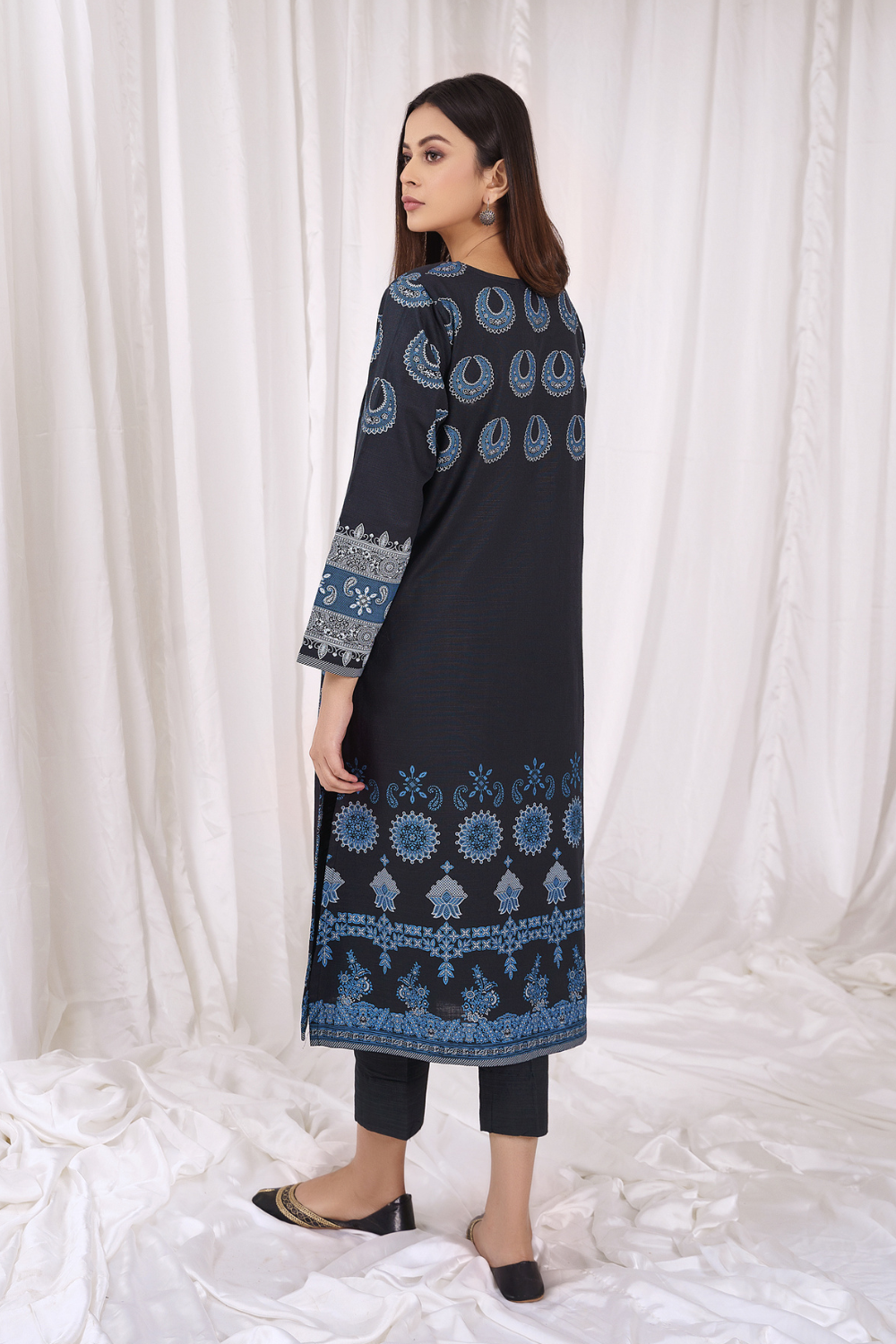 1 PC Unstitched | Printed Khaddar Shirt