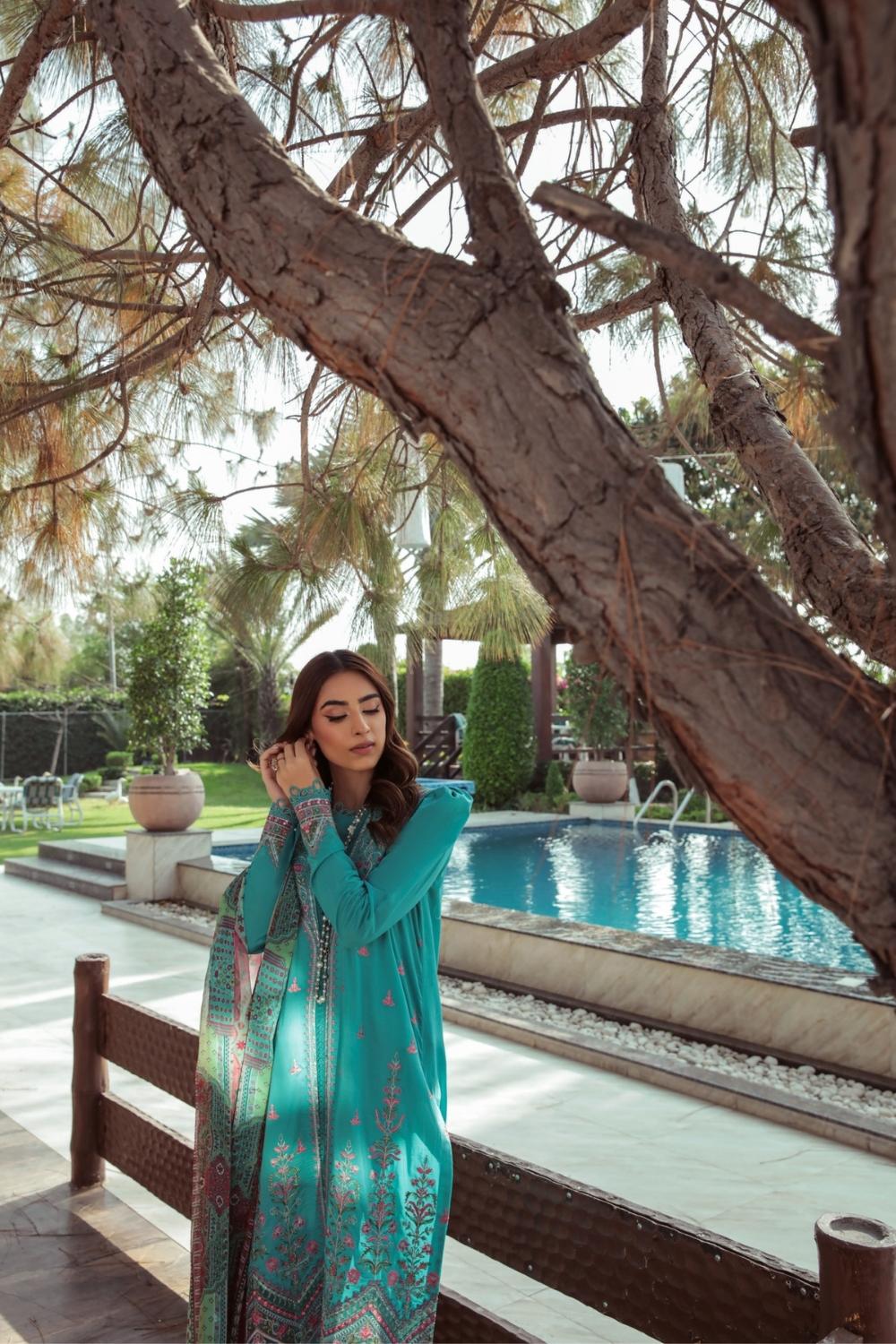 3 PC Unstitched Embroidered Suit | Chiffon Dupatta