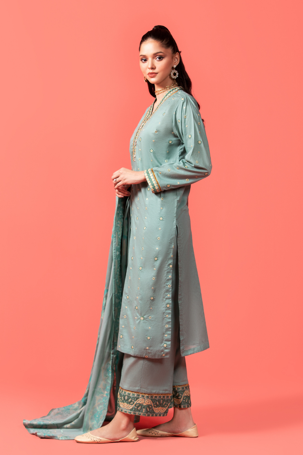 3 PC Stitched | Embroidered Lawn Suit