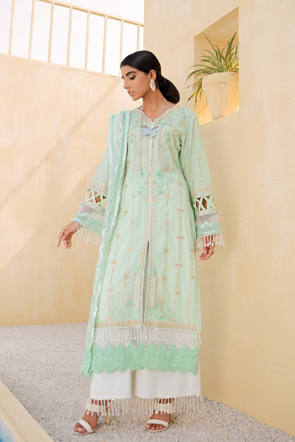 3 PC Unstitched Embroidered Suit