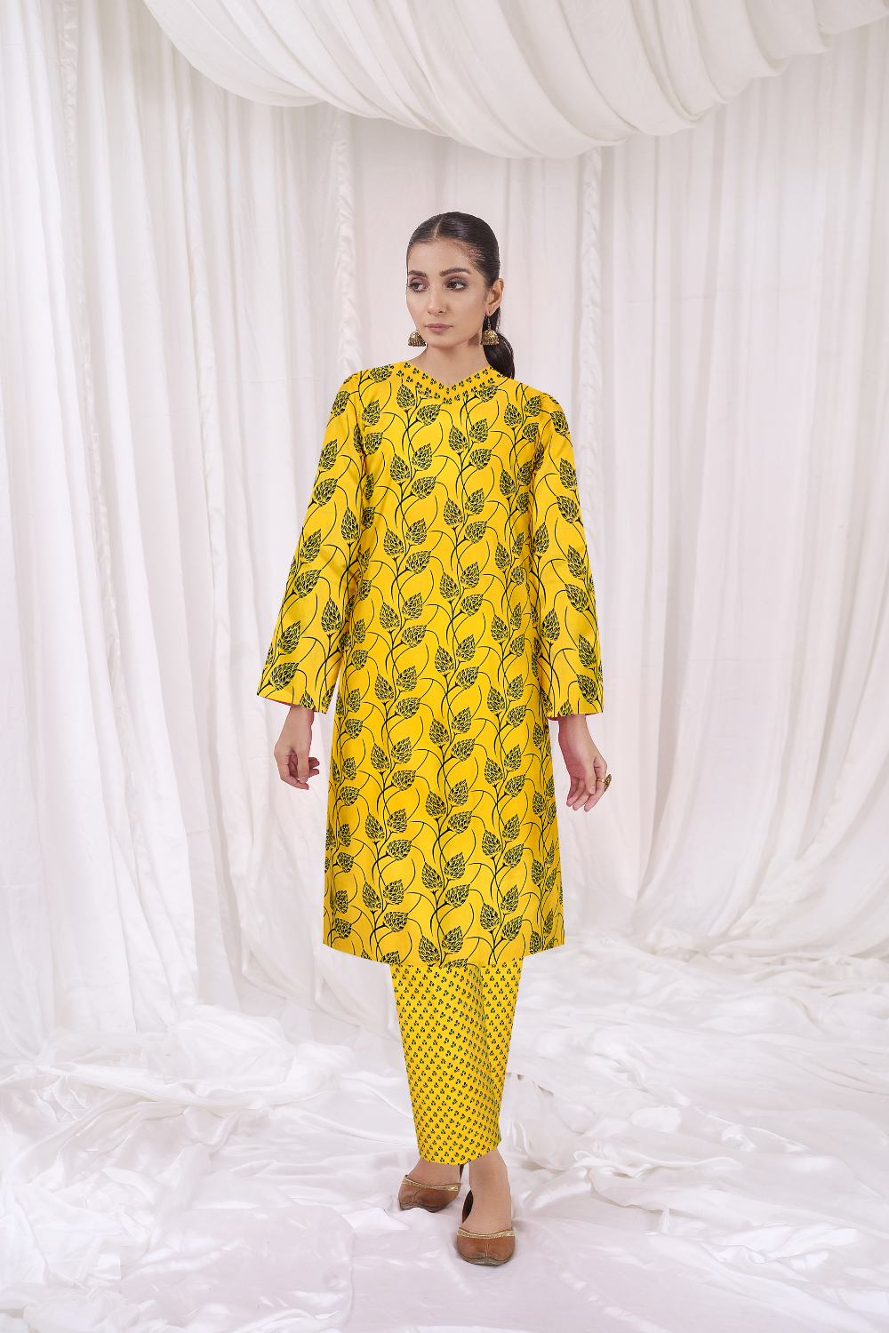 2 PC Unstitched | Printed Lawn Shirt + Trouser